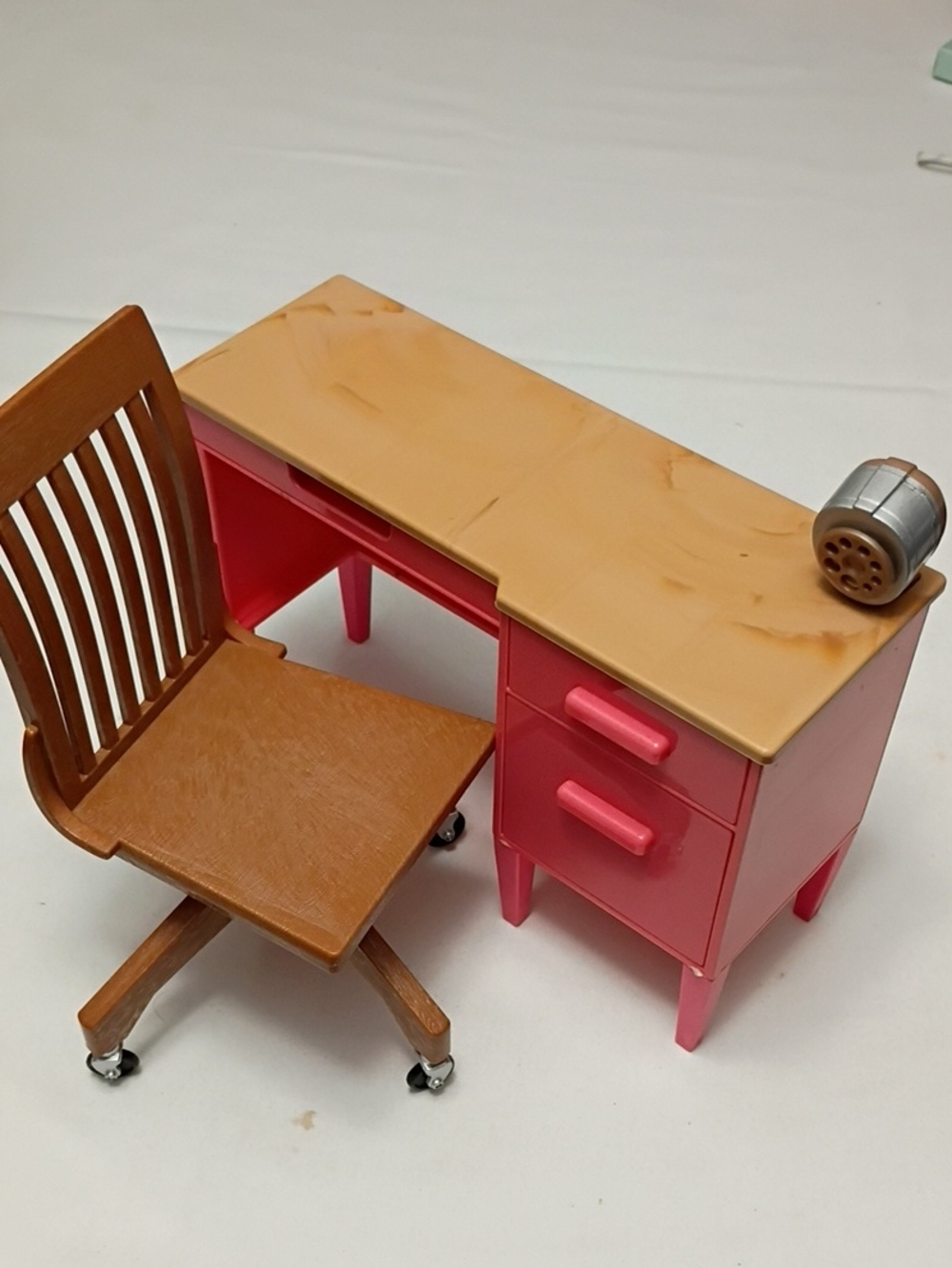 Our Generation Desk and Chair Set